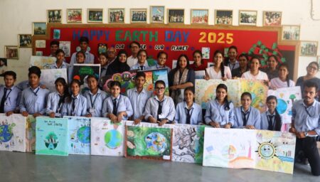 विश्व पृथ्वी दिवस पर विभिन्न आयोजन